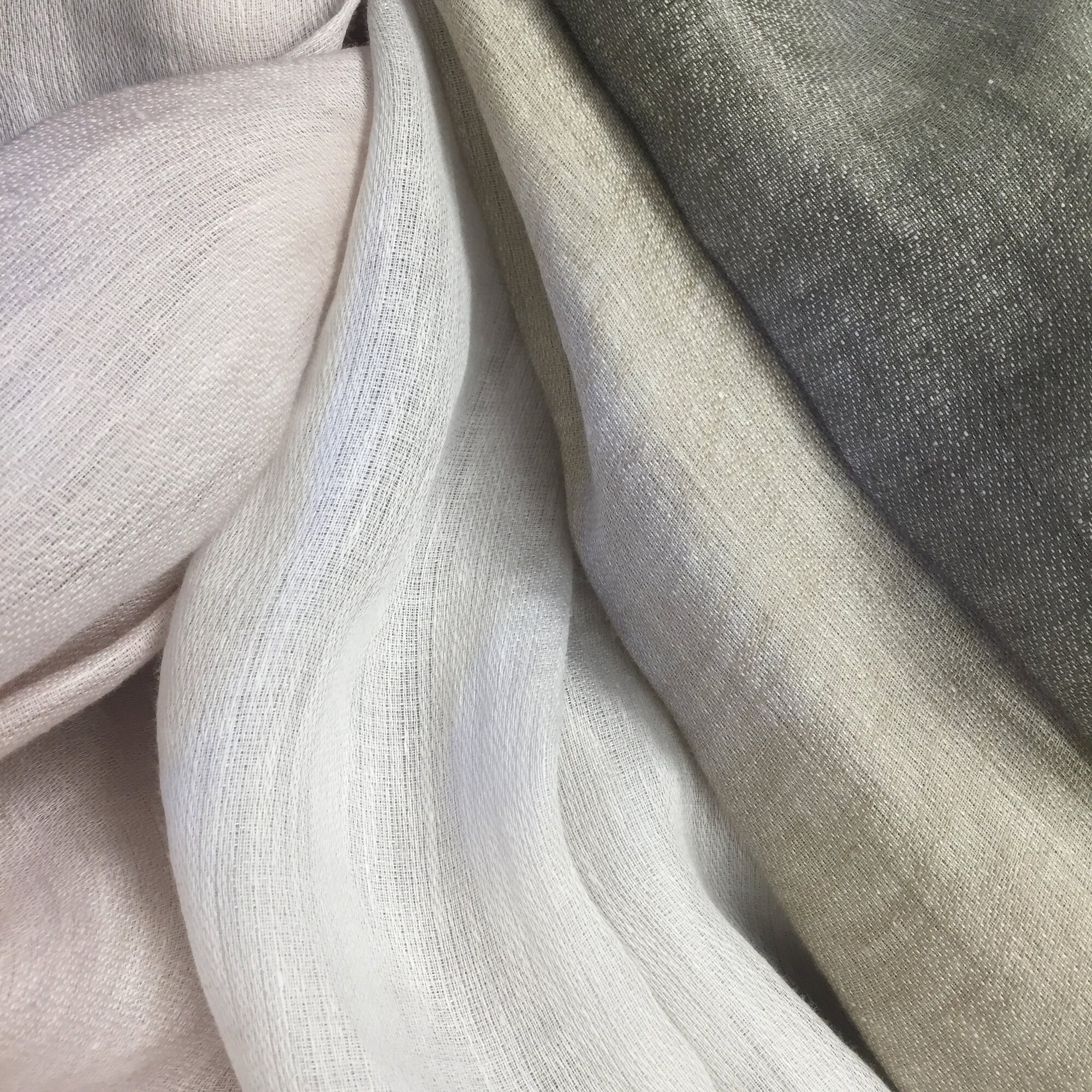 Slettvoll - Fleuri Linen curtain fabric